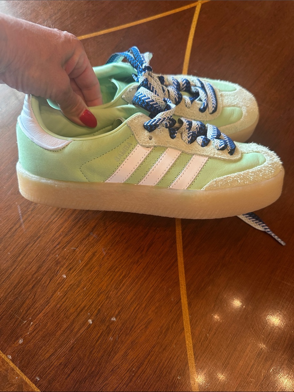 Adidas sambas like new condition - Picture 2 of 5